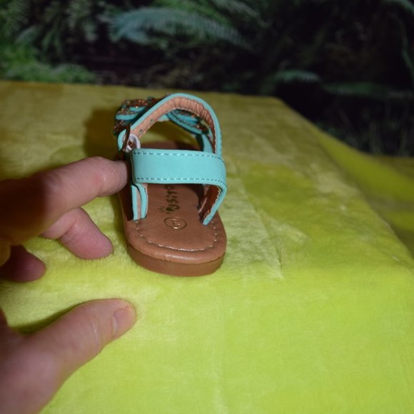 NIB ~ Sweet Turquoise Butterfly Sandal Toddler 3 - Picture 6 of 9